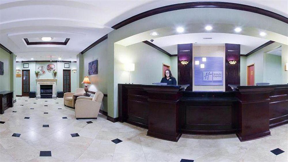 Holiday Inn Express Hotel & Suites Athens By Ihg Bagian luar foto