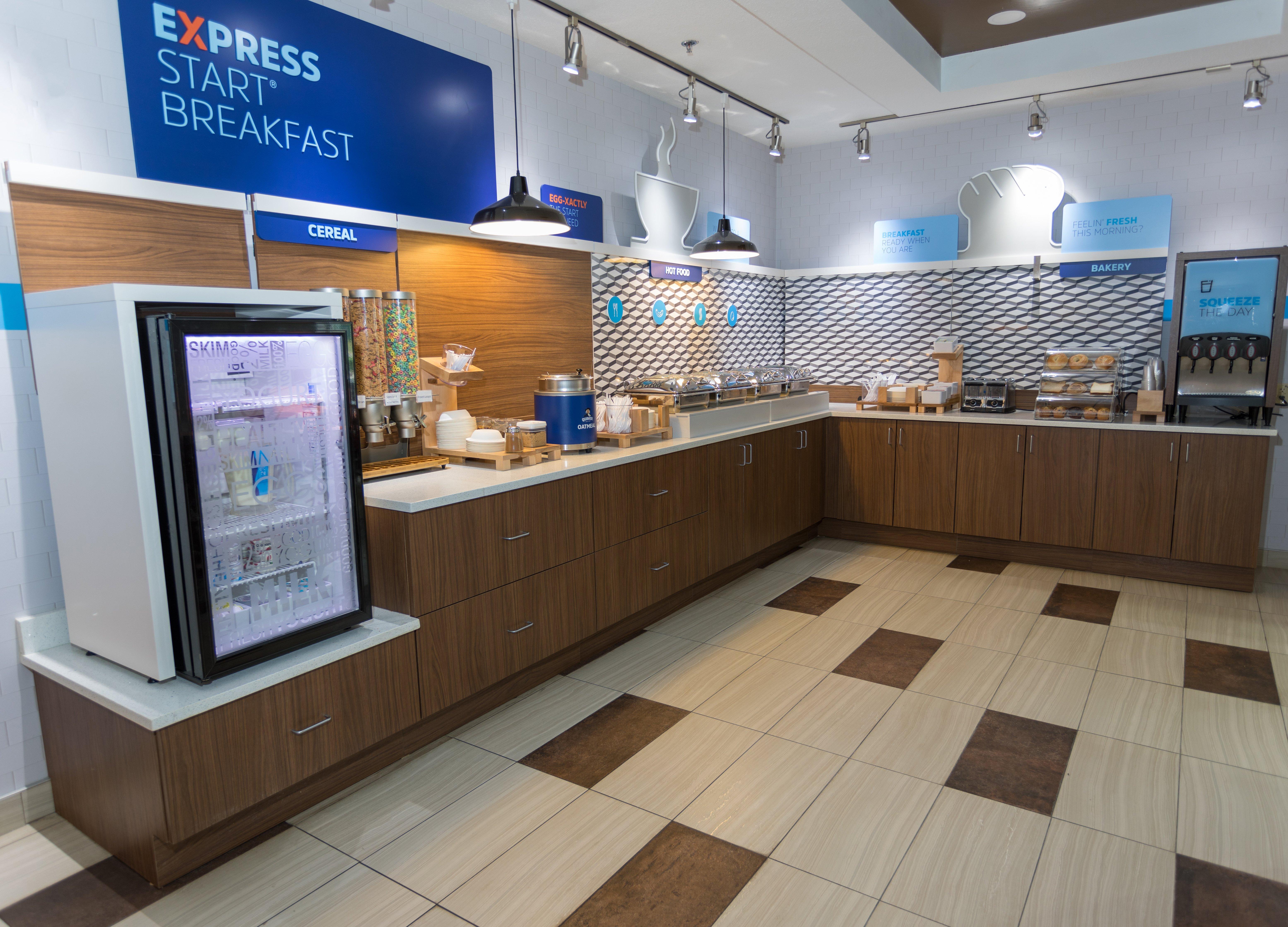 Holiday Inn Express Hotel & Suites Athens By Ihg Bagian luar foto
