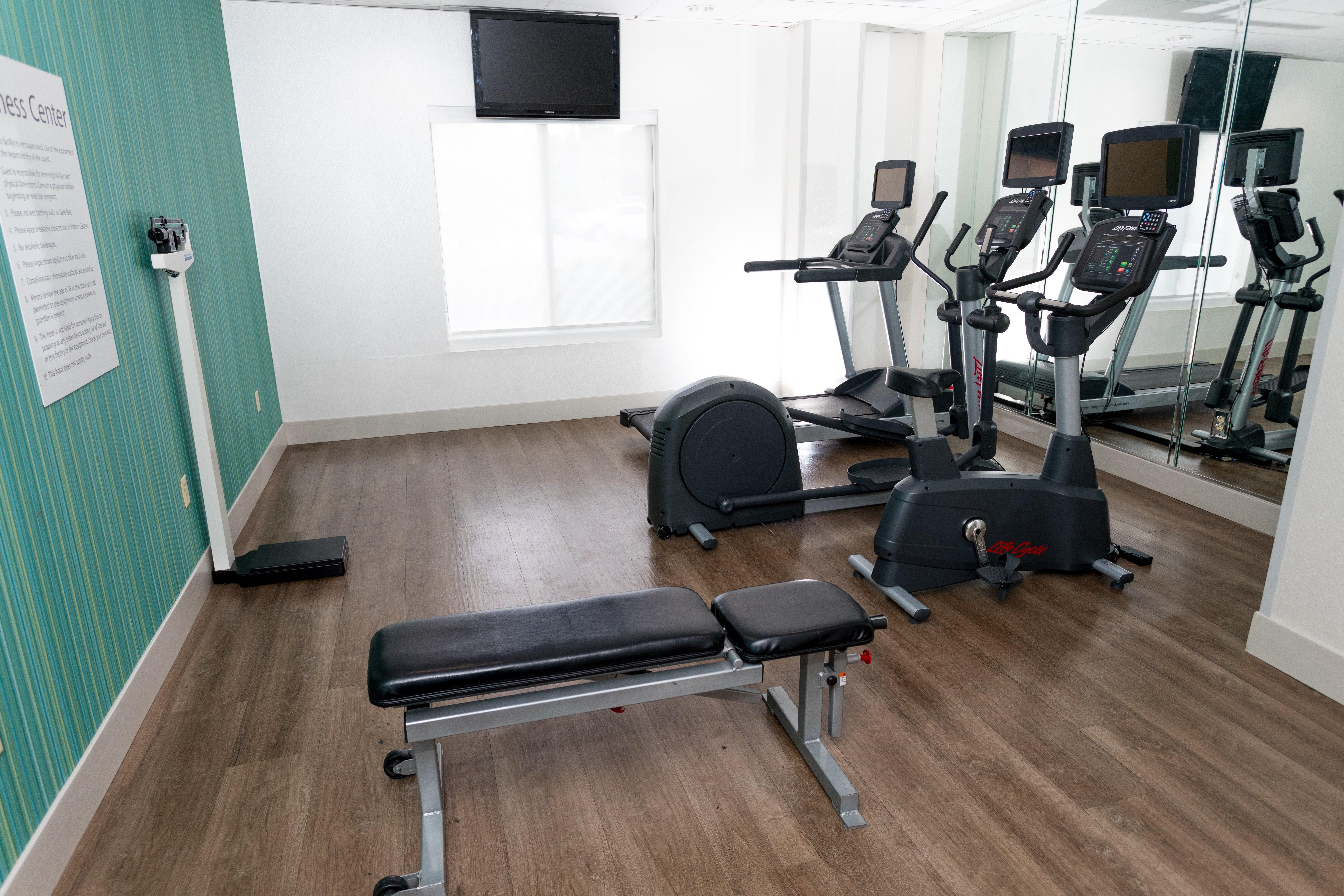 Holiday Inn Express Hotel & Suites Athens By Ihg Bagian luar foto