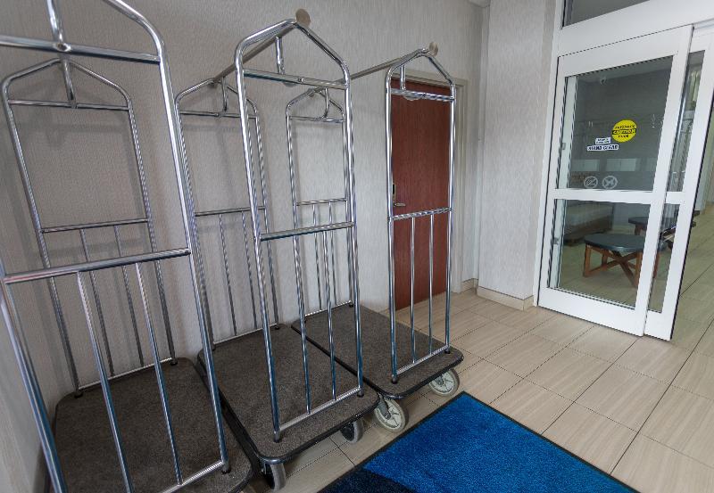 Holiday Inn Express Hotel & Suites Athens By Ihg Bagian luar foto